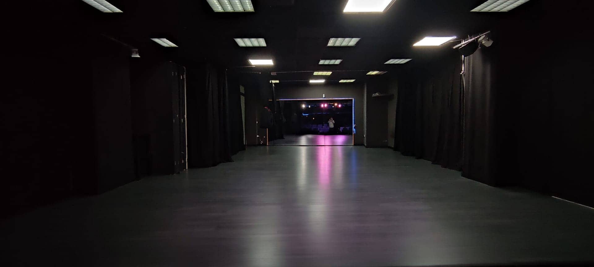 Interior de La Caverna del Brujo (foto 4)