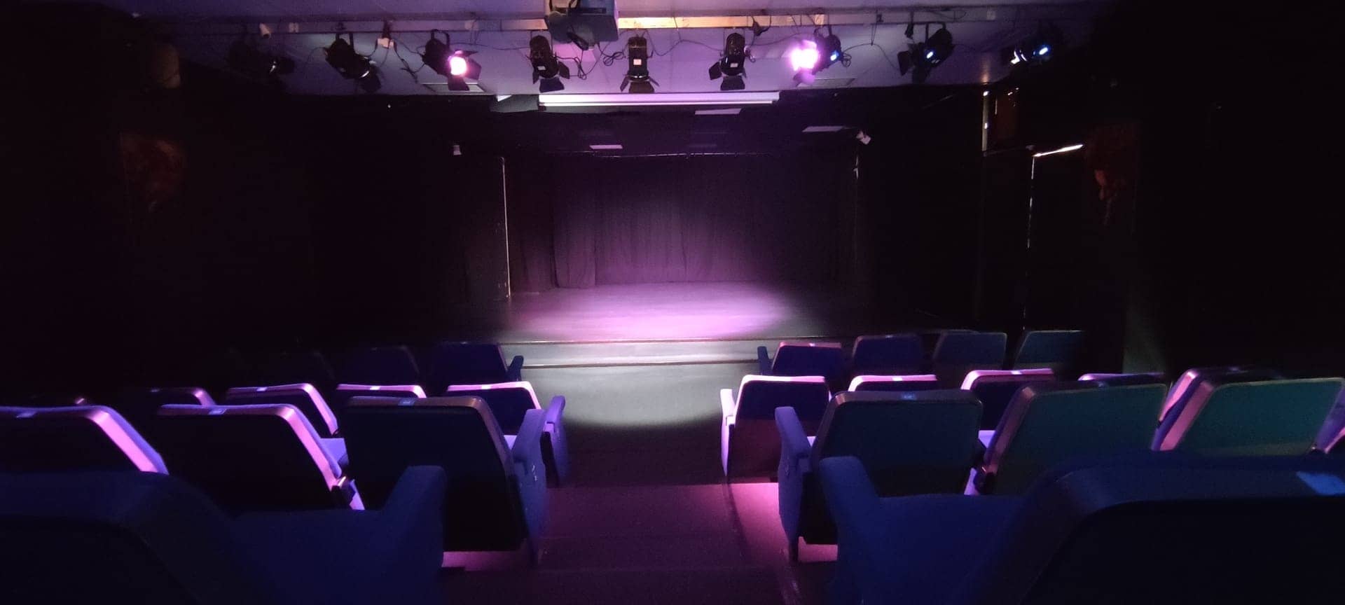 Escenario desde butacas